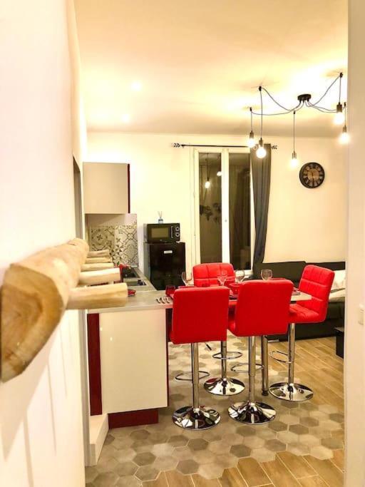 Le Led Room,Centre Ville Place De Parking Gratuite Sens Exterior foto